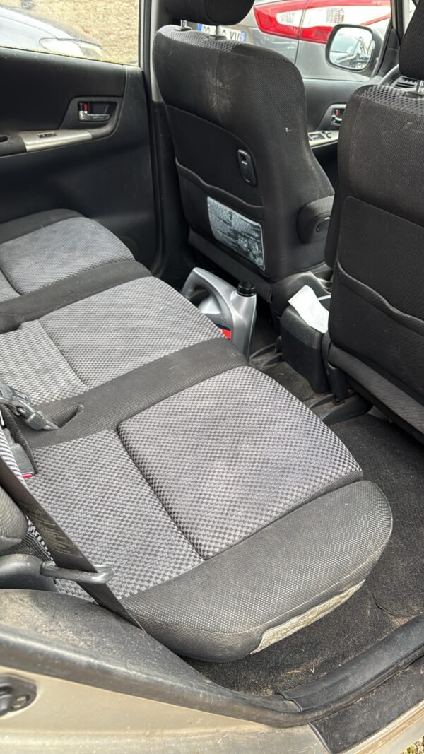 TOYOTA  COROLLA VERSO DIESEL – Image 3