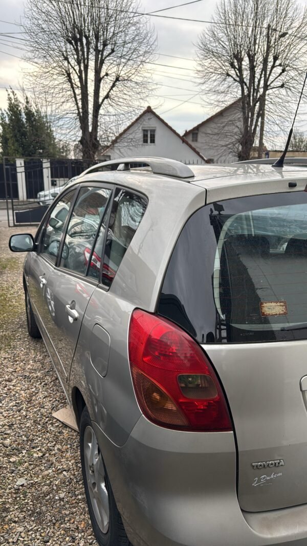 TOYOTA  COROLLA VERSO DIESEL – Image 6