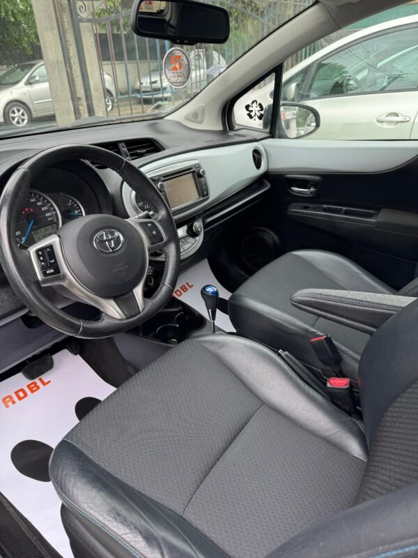 TOYOTA  YARIS HYBRIDE ESSENCE – Image 8