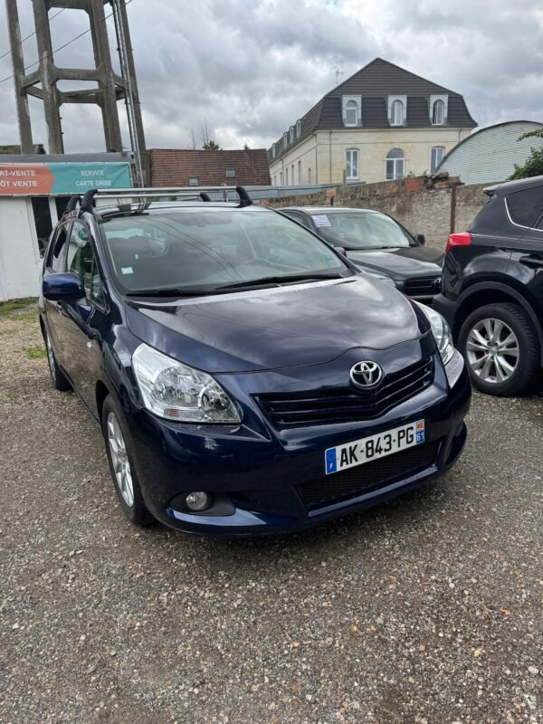 TOYOTA VERSO EXÉCUTIVE SKYVIEW GPS