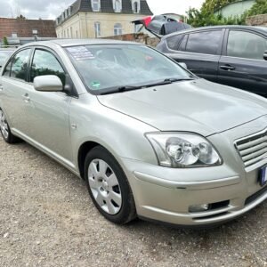 TOYOTA AVENSIS 1.8 sol Linea Terra