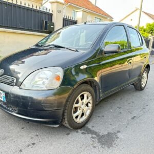 Toyota yaris linea sol essence vvti  BVA