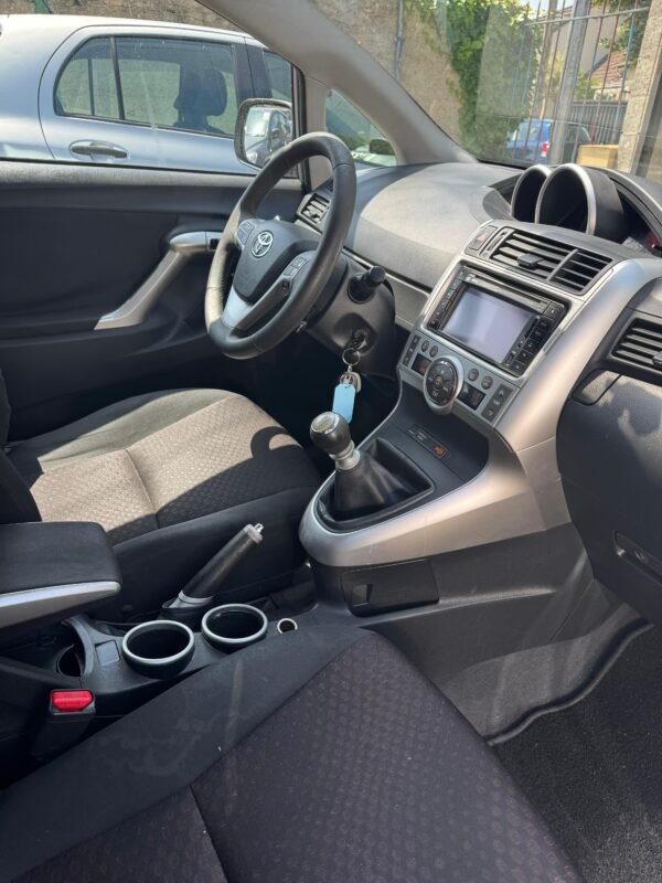 TOYOTA VERSO SKYVIEW GPS – Image 9